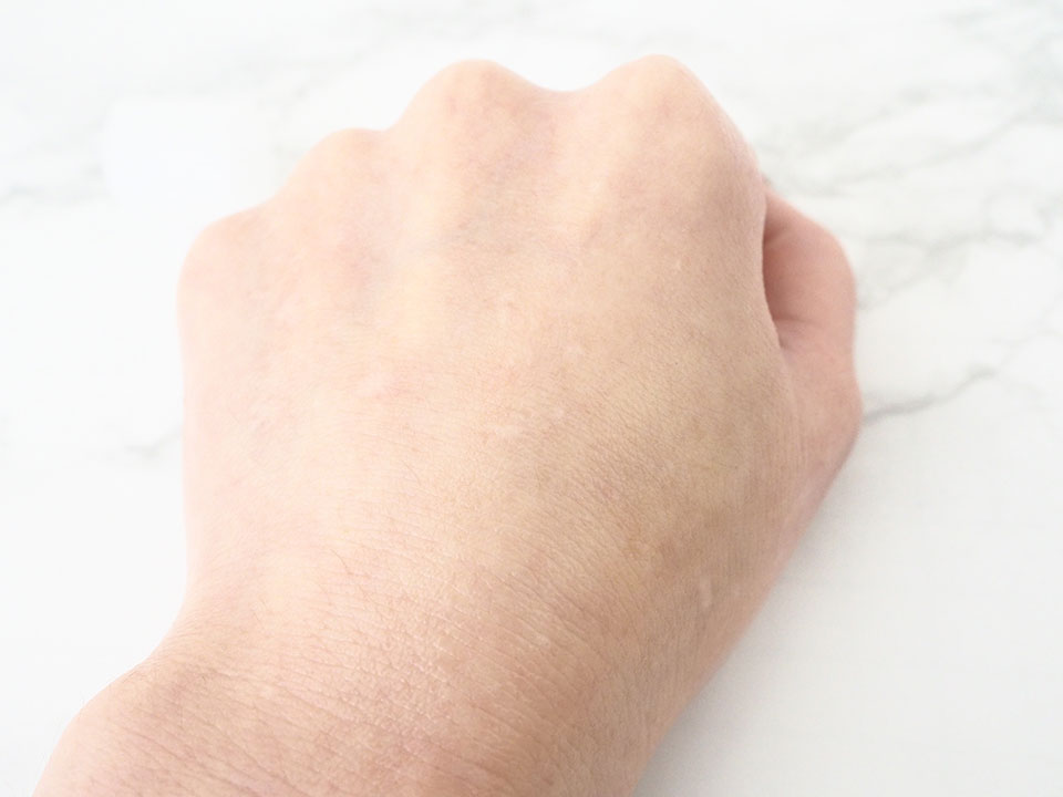 モイストリファインを使用した後の手の写真