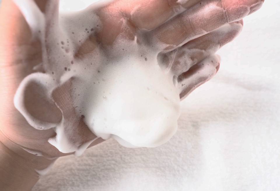 P.G.C.Dサボンクレールを泡立てている写真