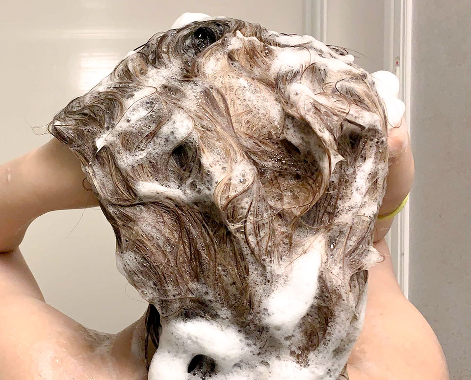 haruシャンプーを使用している写真