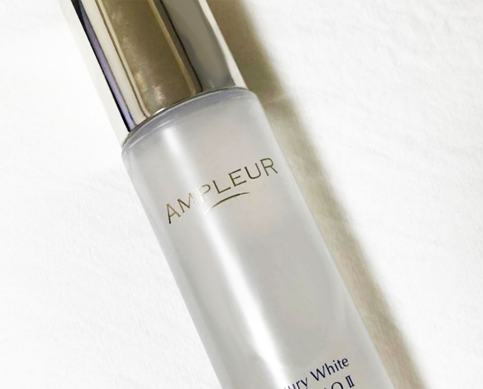 アンプルール化粧水写真