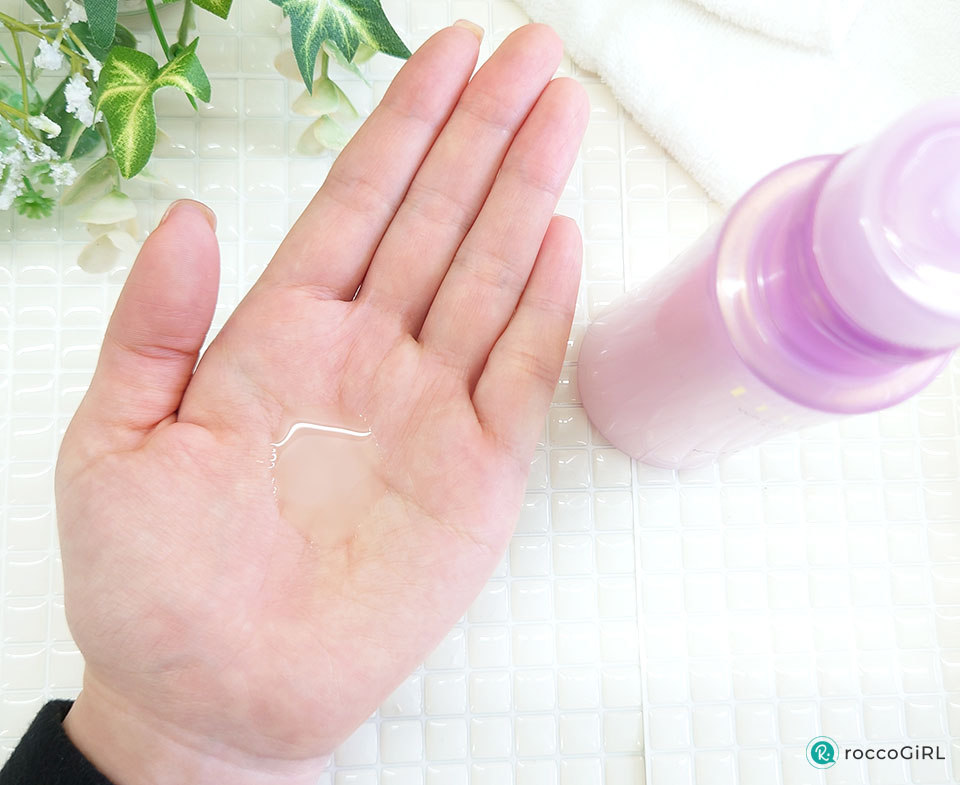 ルシェリリンクルリペアローション手に出した