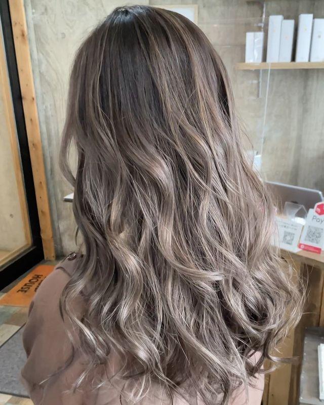 21最新 夏におすすめのヘアカラー 流行りの髪色総まとめ トレンドを押さえて夏を楽しもう Roccogirl 21最新 夏におすすめのヘアカラー 流行りの髪色総まとめ トレンドを押さえて夏を楽しもう Roccogirl